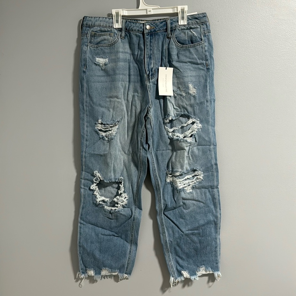 NWT straight leg distressed jeans